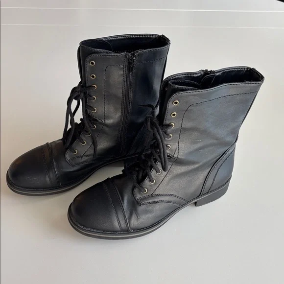 Black Lace-Up/zipper Women's Boots - Picture 3 of 6